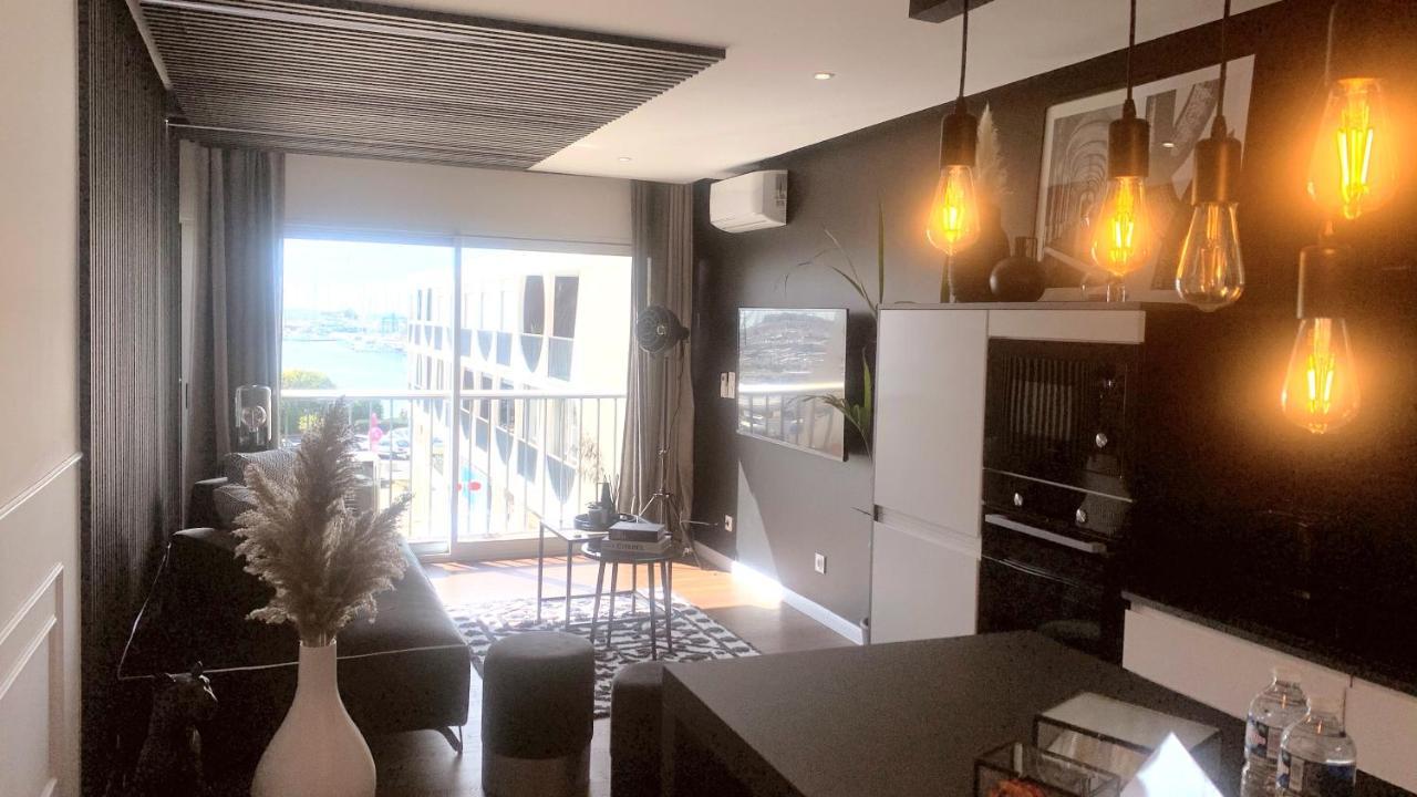 Appartement Vue Port Et Acces Direct Mer, Centre Ville De La Grande Motte Pres De Montpellier Exterior photo